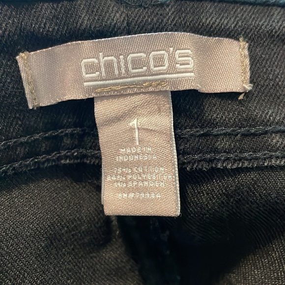 Chico's Women's Denim Jeans Size Medium Black Stretch Cropped Contemporary - Picture 9 of 15